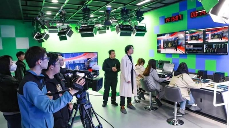 抖音直播代运营：定制方案背后的考量因素