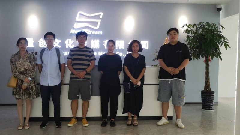一个优秀的品牌设计公司，其设计团队实力是关键。可以从以下几个方面进行考察：